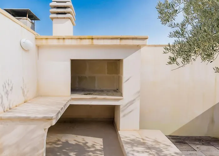 Silvanella * Sant Isidoro (Apulia)